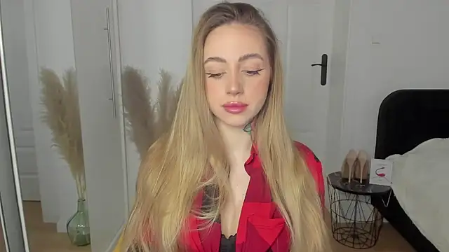 Snapshot of sexyCoralie chatting on 01.31.25 sexyCoralie online show from 01.31.25