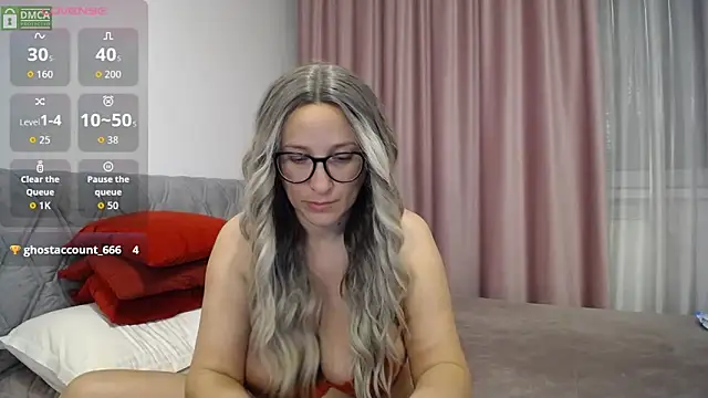 Aphrodite S32 online show from 10.04.25