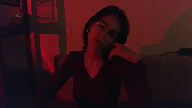 Snapshot of alyssa_sweet chatting on 12.12.24 alyssa sweet online show from 12.12.24