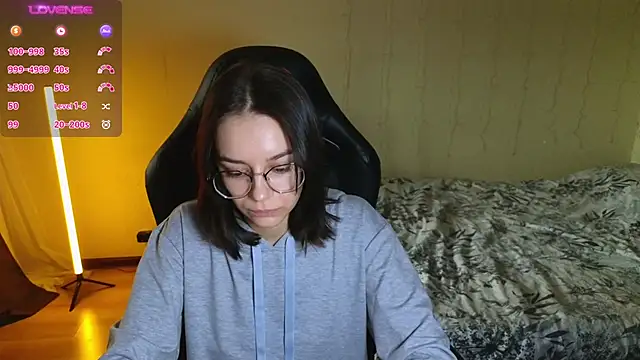 Snapshot of alyssa_sweet chatting on 02.03.25 alyssa sweet online show from 02.03.25