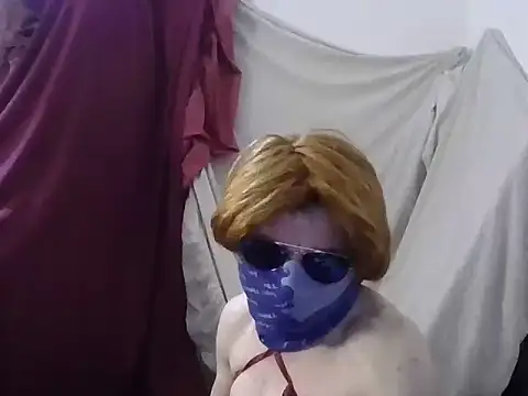 CeDelicja online show from 10.31.25