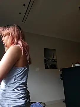 Snapshot of DirtySnowball69 chatting on 04.16.26 DirtySnowball69 online show from 04.16.26