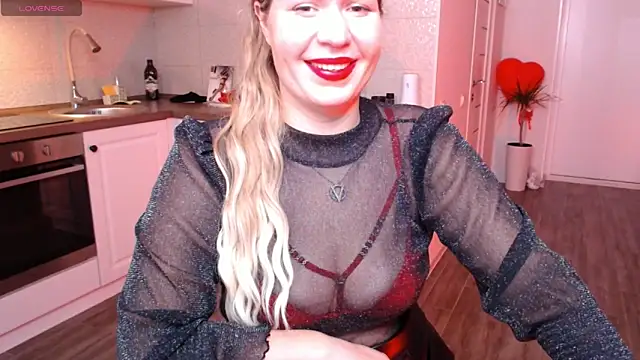 HotTiffani online show from 03.20.25