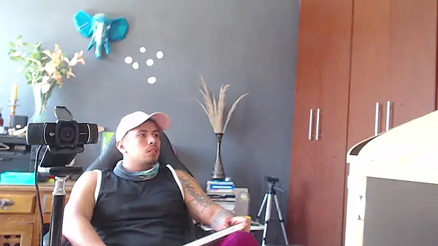 geirge teacherxx online show from 01.18.25