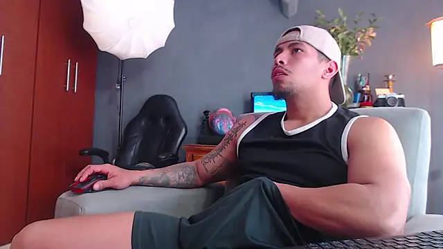 geirge teacherxx online show from 10.23.25