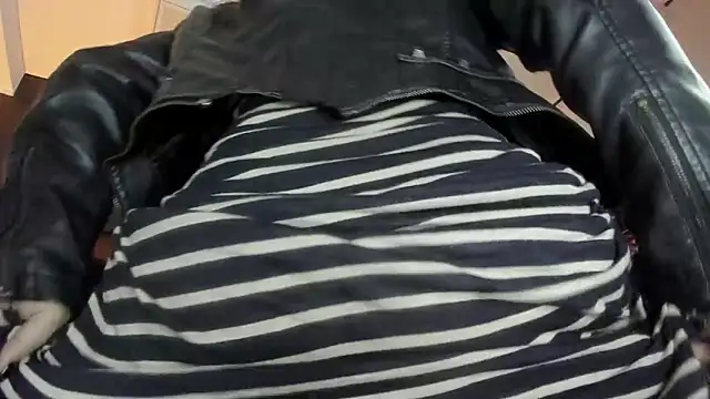  Jade 16 online show from 02.15.25