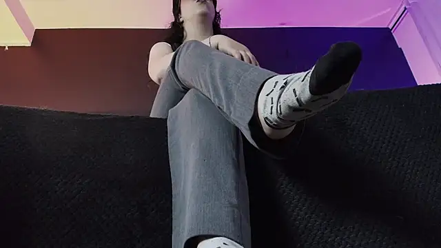  Jade 16 online show from 11.18.25