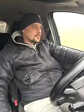 Snapshot of DanielOhCool chatting on 01.23.25 DanielOhCool online show from 01.23.25