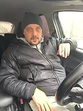 Snapshot of DanielOhCool chatting on 01.29.25 DanielOhCool online show from 01.29.25