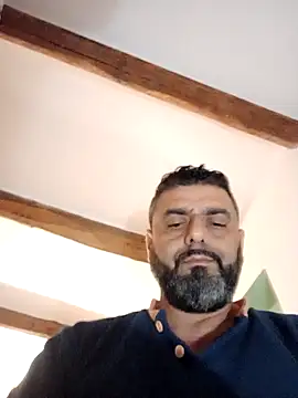 Snapshot of ChiIul11 chatting on 10.07.25 ChiIul11 online show from 10.07.25