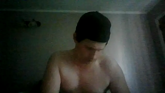 Snapshot of youngbuck6874 chatting on 06.19.26 youngbuck6874 online show from 06.19.26