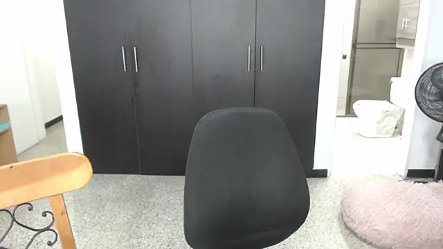 Snapshot of mijal_queen chatting on 03.13.25 mijal queen online show from 03.13.25