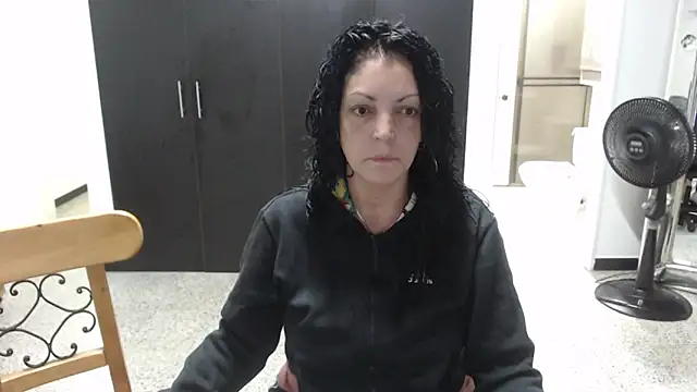 Snapshot of mijal_queen chatting on 03.15.25 mijal queen online show from 03.15.25