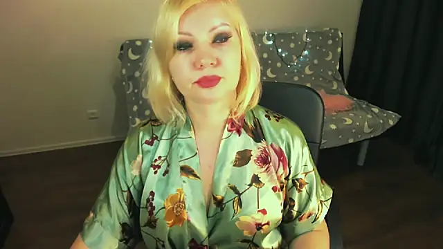 Snapshot of Angelaroberti3 chatting on 01.12.25 Angelaroberti3 online show from 01.12.25