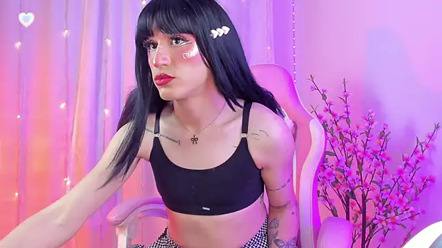 rosseblondee online show from 12.13.25