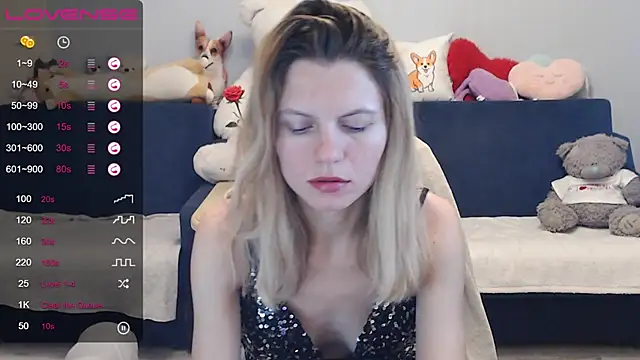 Snapshot of night_is_dark chatting on 12.08.24 night is dark online show from 12.08.24