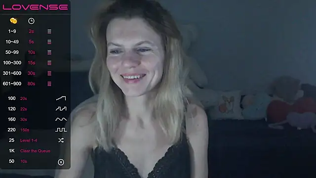 Snapshot of night_is_dark chatting on 12.22.24 night is dark online show from 12.22.24