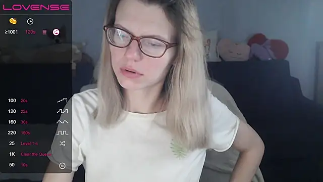 Snapshot of night_is_dark chatting on 02.20.25 night is dark online show from 02.20.25