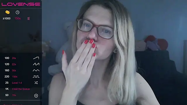 Snapshot of night_is_dark chatting on 02.23.25 night is dark online show from 02.23.25