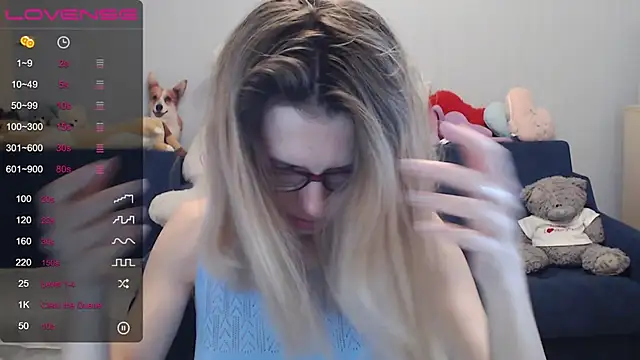 Snapshot of night_is_dark chatting on 03.21.25 night is dark online show from 03.21.25