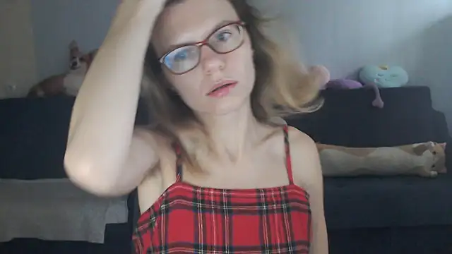 Snapshot of night_is_dark chatting on 09.22.25 night is dark online show from 09.22.25