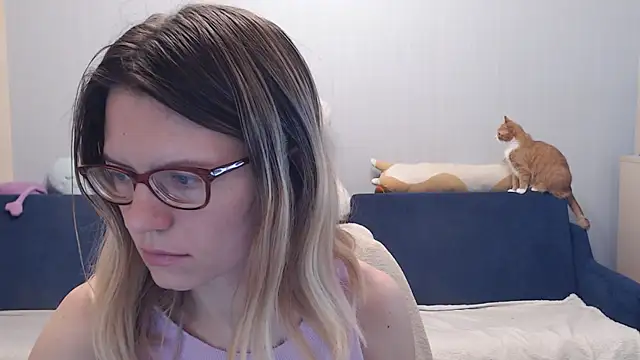 Snapshot of night_is_dark chatting on 10.30.25 night is dark online show from 10.30.25