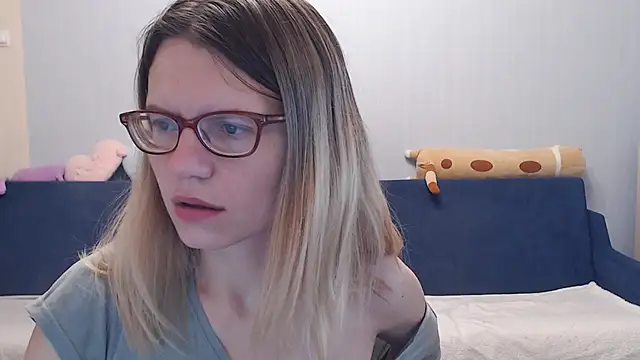 Snapshot of night_is_dark chatting on 11.02.25 night is dark online show from 11.02.25