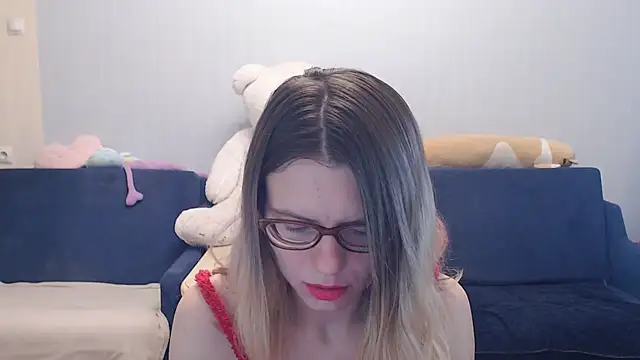 Snapshot of night_is_dark chatting on 12.15.25 night is dark online show from 12.15.25