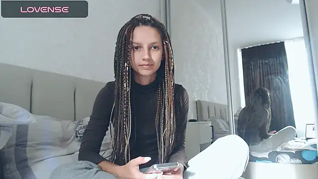 Alisa-w online show from 09.18.25