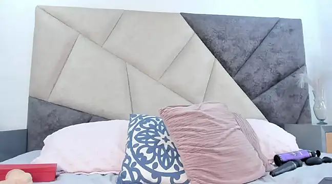 Snapshot of Bonnie_Grace chatting on 01.08.25 Bonnie Grace online show from 01.08.25