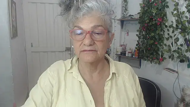 FunnyGrandma online show from 03.10.25