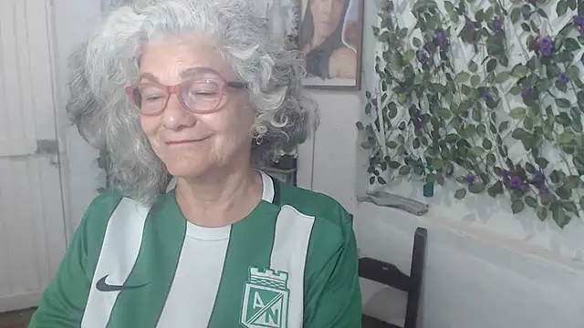 FunnyGrandma online show from 11.14.25