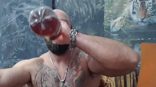 Snapshot of viking_30 chatting on 09.30.25 viking 30 online show from 09.30.25