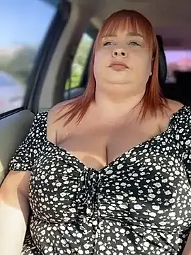 Snapshot of Model9798 chatting on 06.18.26 Model9798 online show from 06.18.26
