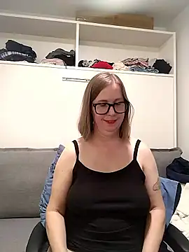 SweetandNaughty1 online show from 06.16.26