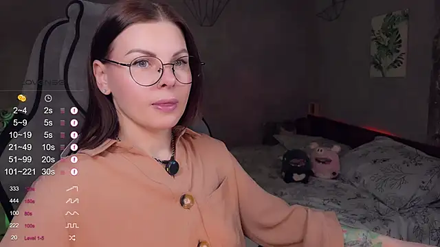 Your Sweet Lilu online show from 04.15.26