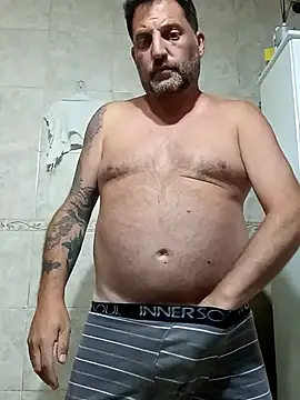 Snapshot of Reload_033 chatting on 02.26.26 Reload 033 online show from 02.26.26