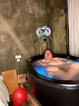 valentinny online show from 11.08.25