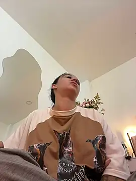 Snapshot of EmmyEvans1 chatting on 12.26.24 EmmyEvans1 online show from 12.26.24