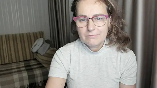 lauraoven online show from 01.13.25