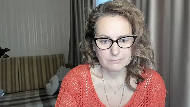 lauraoven online show from 01.20.25