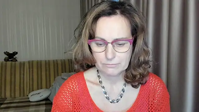 lauraoven online show from 03.08.25