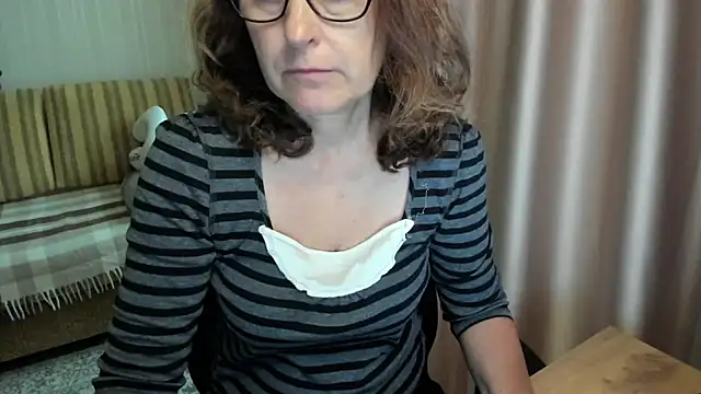lauraoven online show from 06.18.26