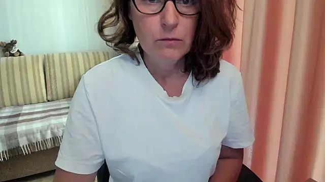 lauraoven online show from 07.29.26
