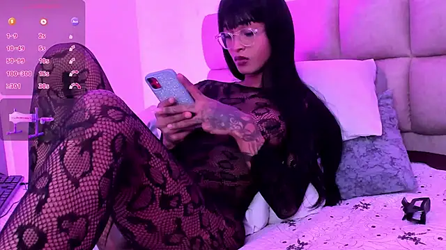 TracySugar online show from 11.08.25