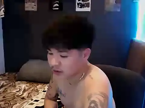 Snapshot of ASIANken911 chatting on 04.07.26 ASIANken911 online show from 04.07.26