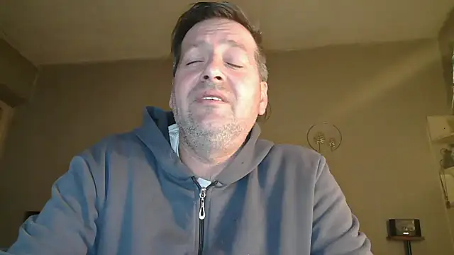matrikes1 online show from 03.25.26