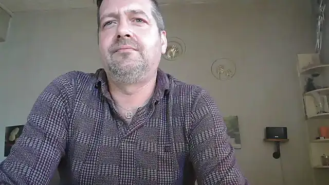 matrikes1 online show from 04.16.26