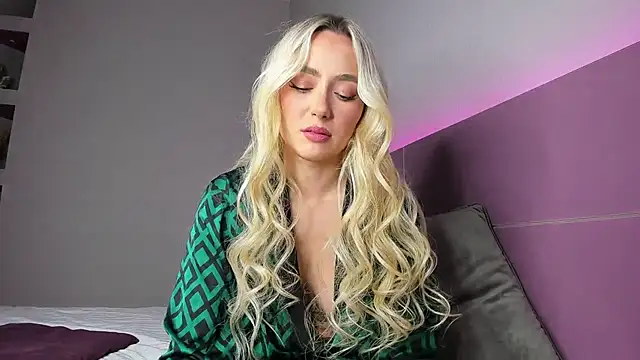 CrazyWomen online show from 02.01.26