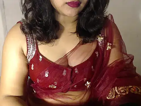 Snapshot of Open_Heart_Lennon chatting on 12.18.25 Open Heart Lennon online show from 12.18.25